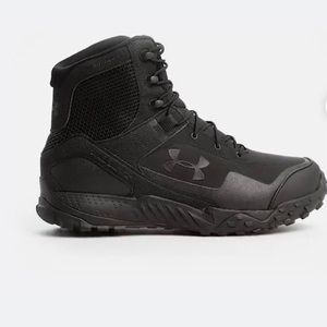 Under armor boots never worn